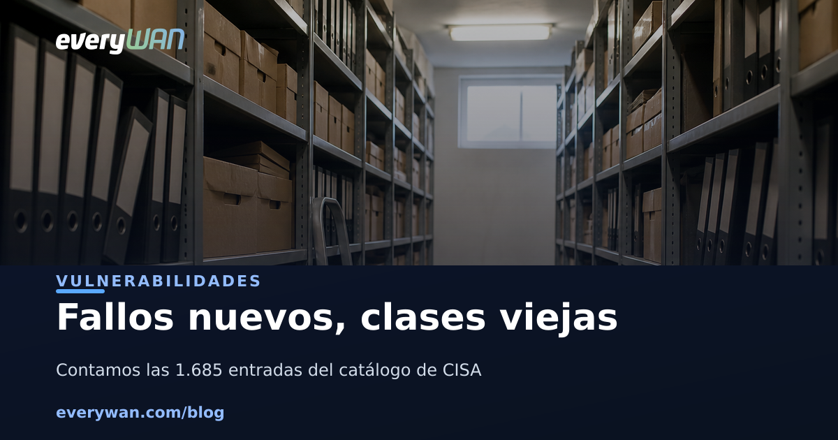 Archivo de oficina con cajas y carpetas apiladas en estanterías metálicas bajo luz natural
